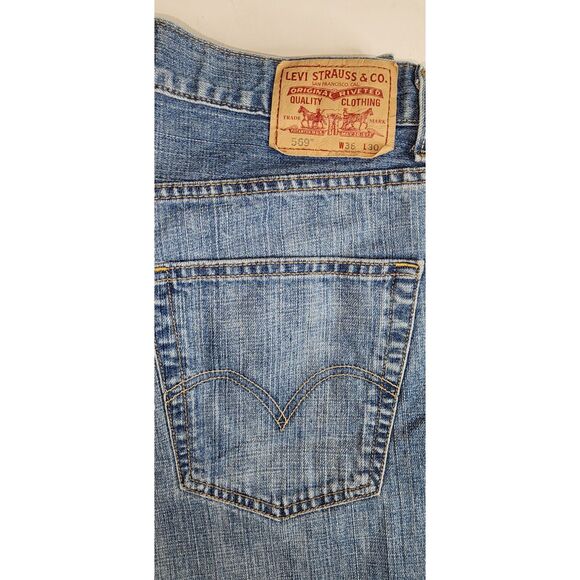 Levi's 569 Loose Straight Light Blue Denim Jeans Size 36 x 30 - Picture 8 of 8